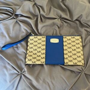 Michael Kors clutch